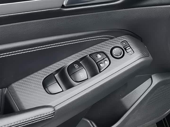 Фото 9 - Nissan Teana