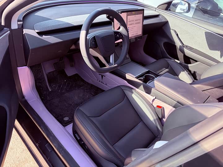 Фото 9 - Tesla Model 3