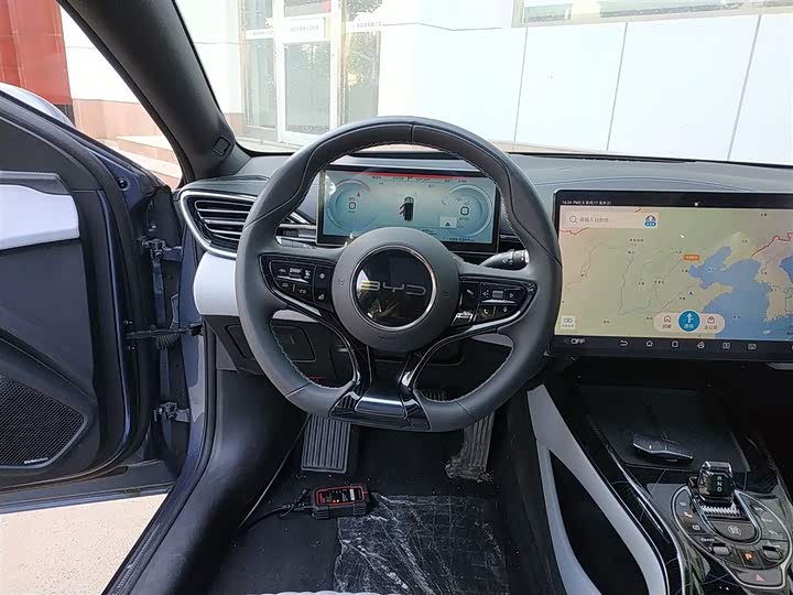 Фото 3 - BYD Seal