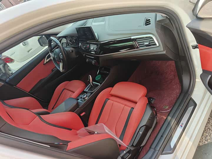 Фото 2 - BMW 1 Series