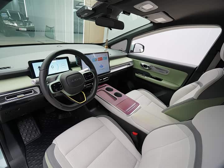 Фото 3 - GAC Aion Y