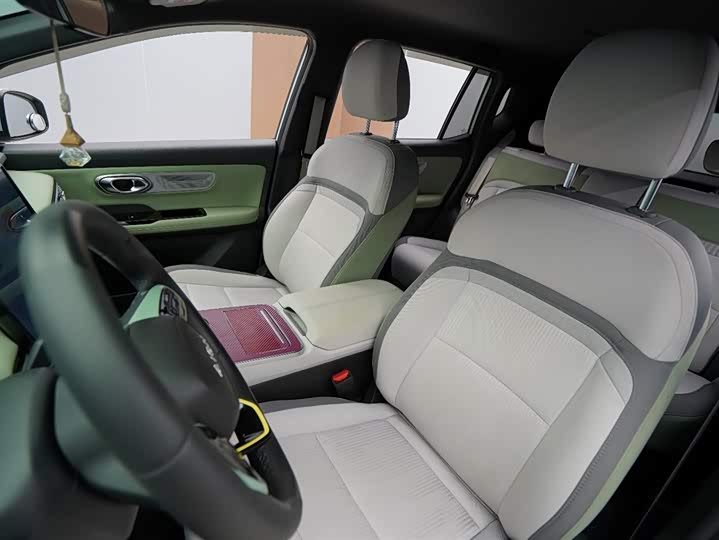 Фото 4 - GAC Aion Y