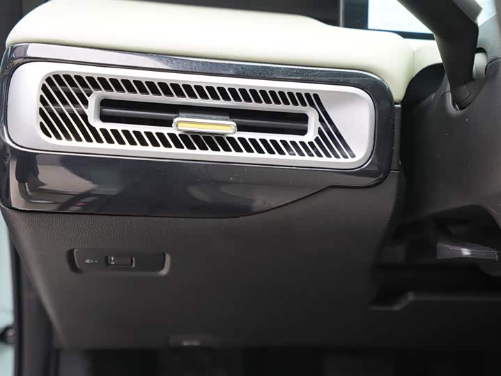 Фото 6 - GAC Aion Y