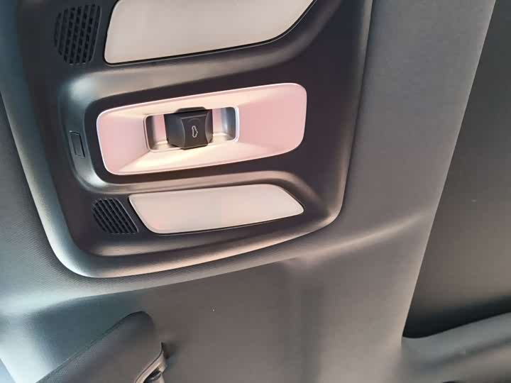 Фото 7 - Changan UNI-V