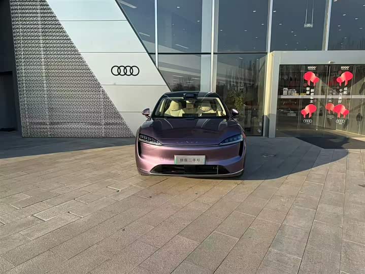 Фото 2 - Luxeed R7