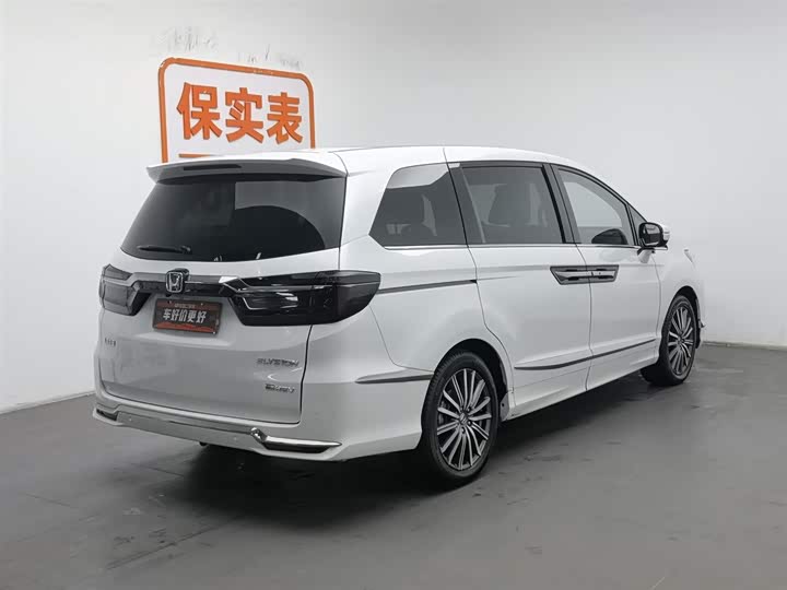 Фото 2 - Honda Elysion