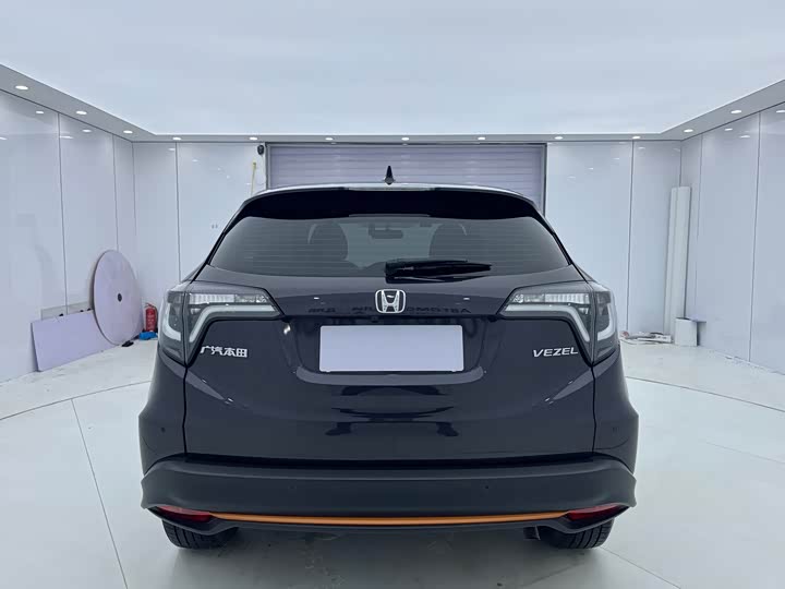 Фото 8 - Honda Vezel
