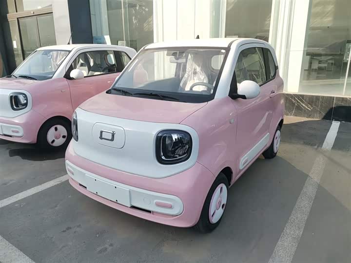 Фото 1 - Bestune Pony