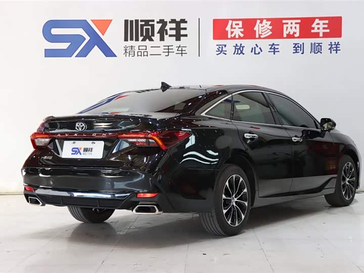 Фото 4 - Toyota Avalon