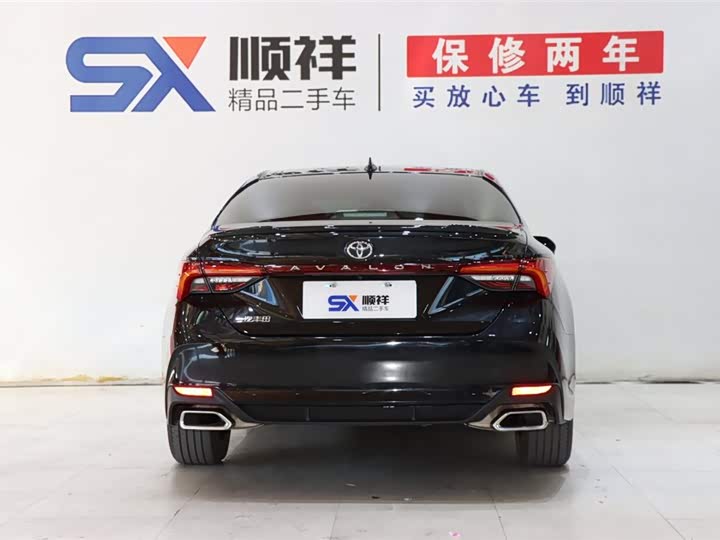 Фото 5 - Toyota Avalon