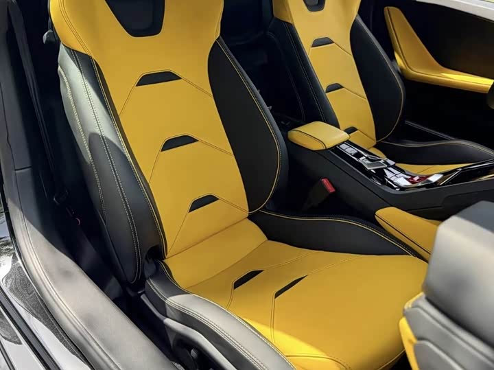 Фото 7 - Lamborghini Huracán