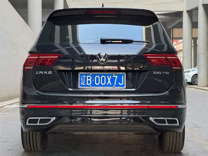 Фото 4 - Volkswagen Tiguan L Pro