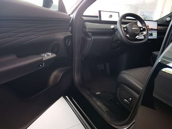 Фото 4 - Exeed Sterra ET