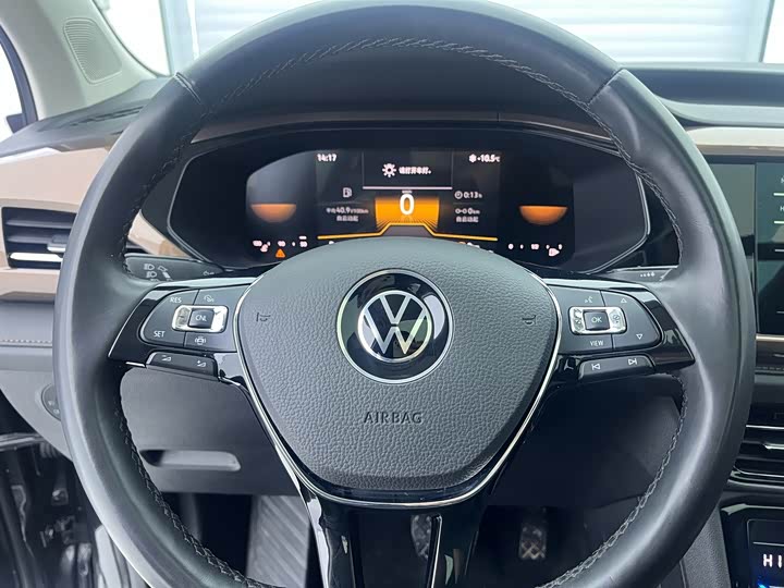 Фото 6 - Volkswagen Tharu