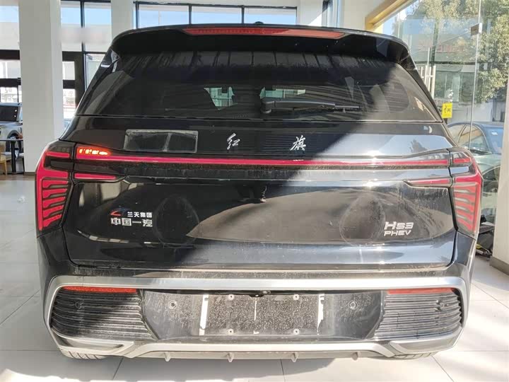 Фото 6 - Hongqi HS3 Hybrid