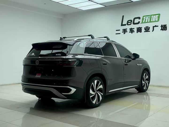 Фото 6 - Volkswagen ID.6 Crozz