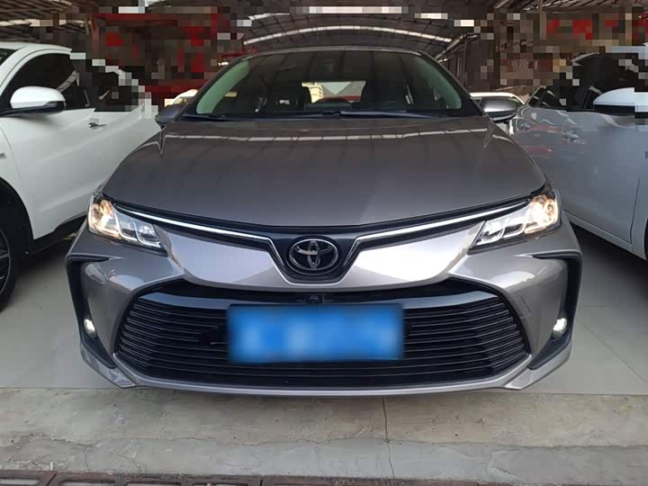 Фото 3 - Toyota Corolla