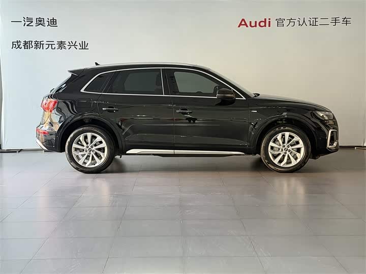 Фото 3 - Audi Q5L