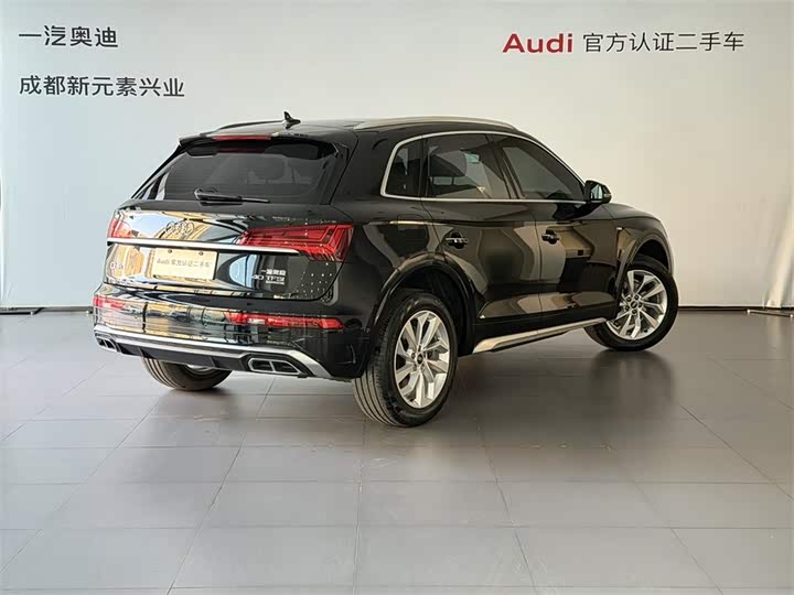 Фото 4 - Audi Q5L