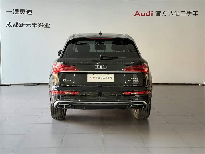 Фото 5 - Audi Q5L