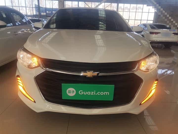 Фото 3 - Chevrolet Onix (Cavalier)