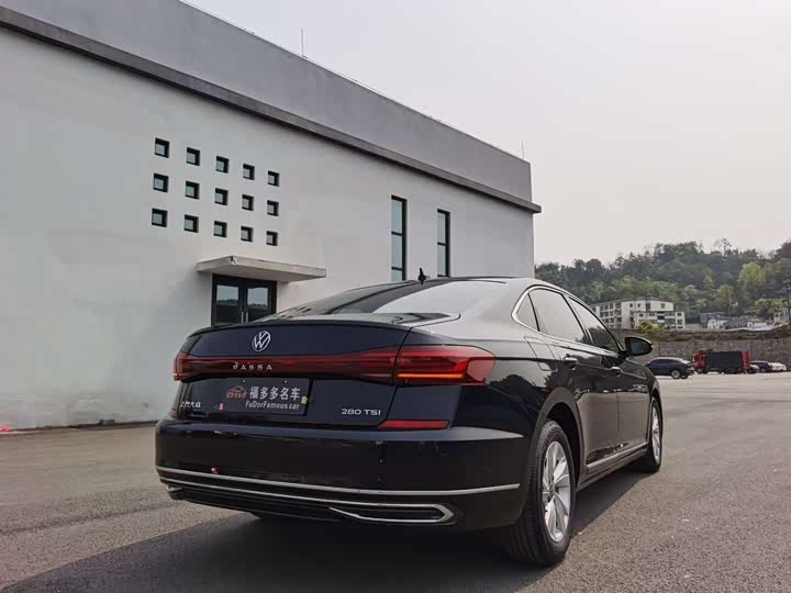 Фото 7 - Volkswagen Passat