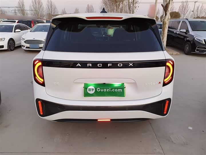 Фото 6 - BAIC Arcfox Kaola S