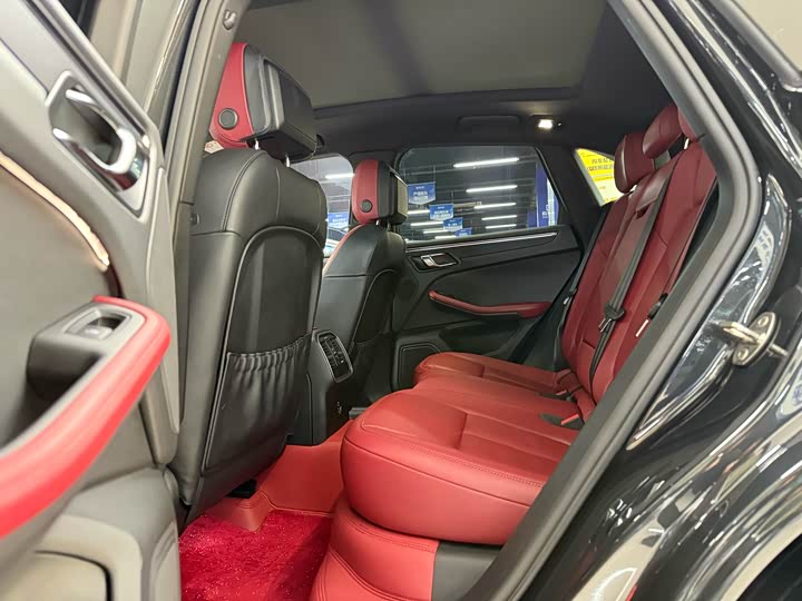 Фото 5 - Porsche Macan