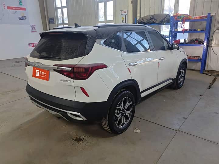Фото 4 - Kia KX3