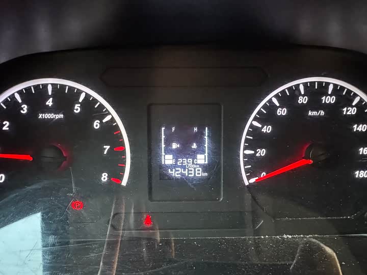 Фото 6 - Dongfeng Forthing Lingzhi M5