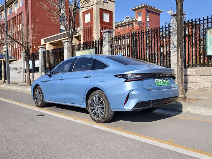 Фото 6 - Chery Fulwin A8