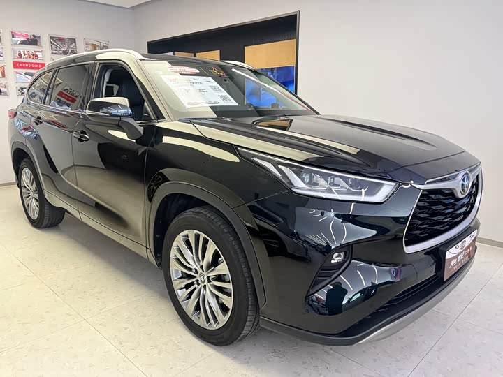 Фото 3 - Toyota Highlander