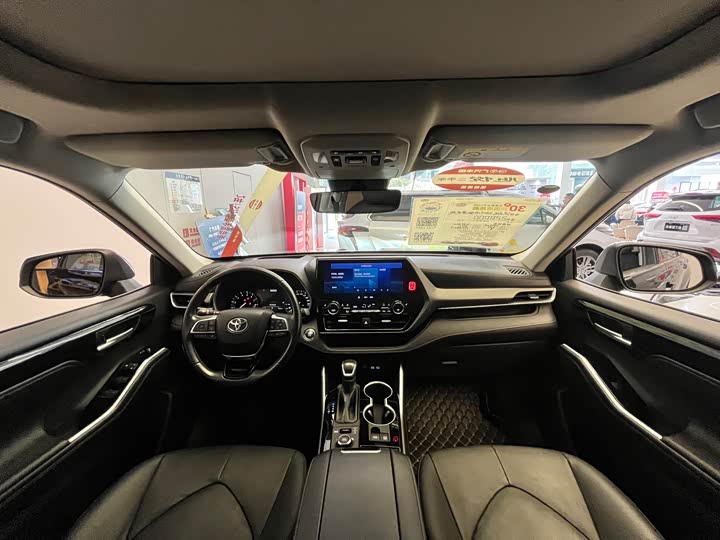 Фото 5 - Toyota Highlander