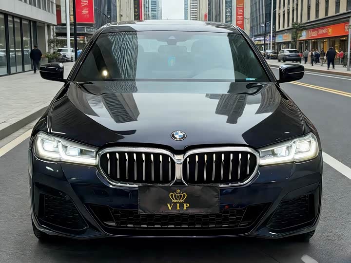 Фото 2 - BMW 5 Series