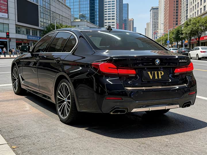 Фото 4 - BMW 5 Series