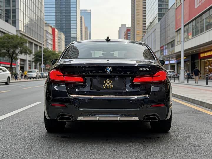 Фото 5 - BMW 5 Series