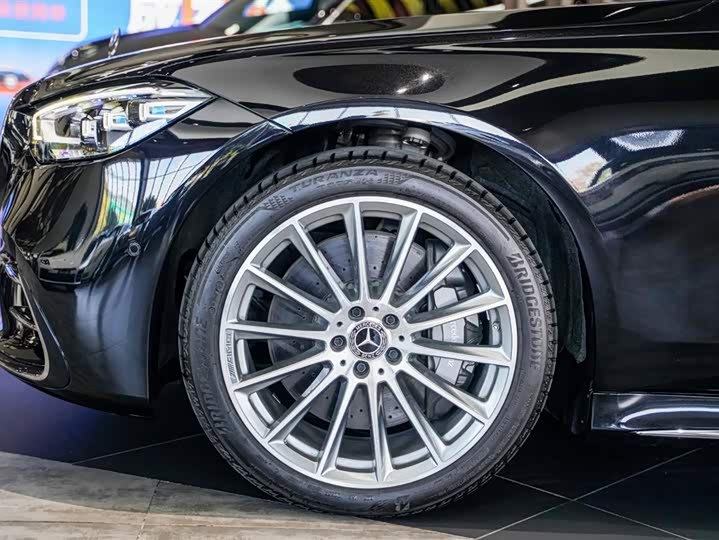 Фото 7 - Mercedes-Benz S-Class