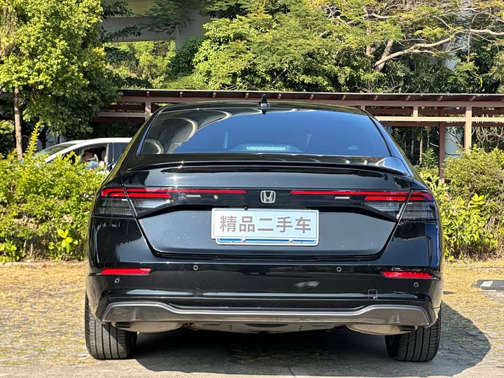 Фото 5 - Honda Accord