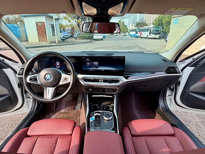 Фото 5 - BMW i3