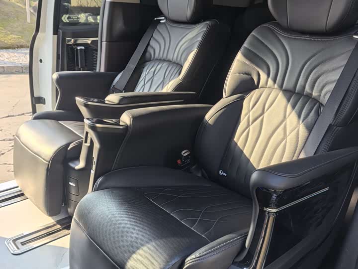 Фото 8 - GAC Trumpchi M8