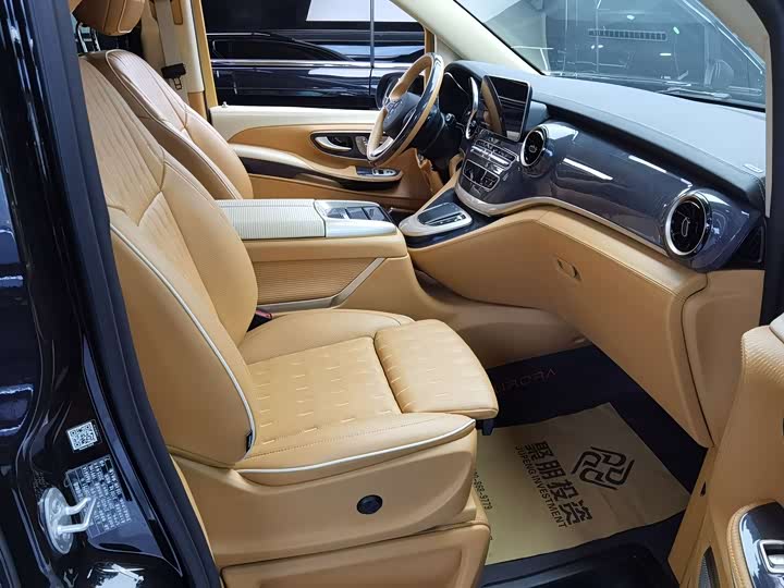 Фото 2 - Mercedes-Benz V-Class