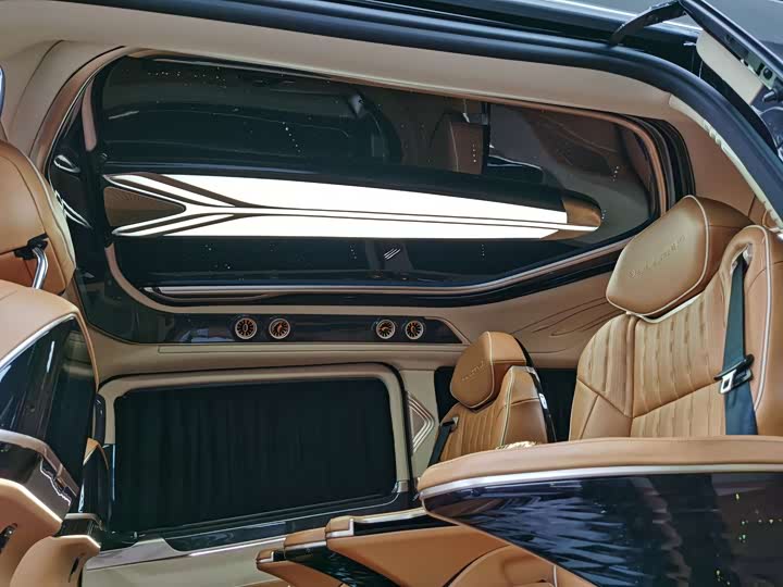 Фото 4 - Mercedes-Benz V-Class