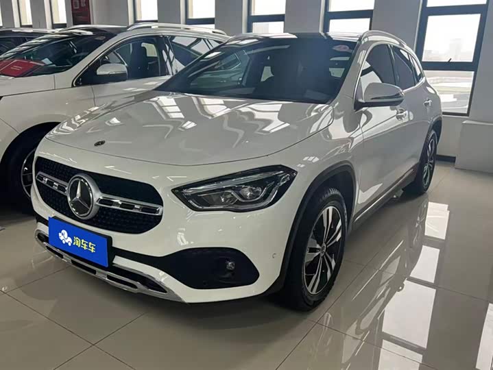 Фото 1 - Mercedes-Benz GLA-Class