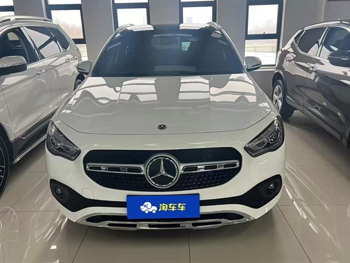 Фото 2 - Mercedes-Benz GLA-Class