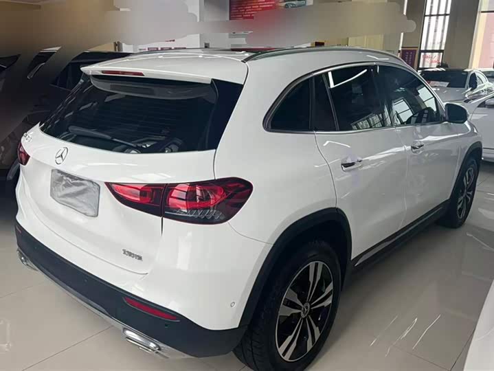 Фото 3 - Mercedes-Benz GLA-Class