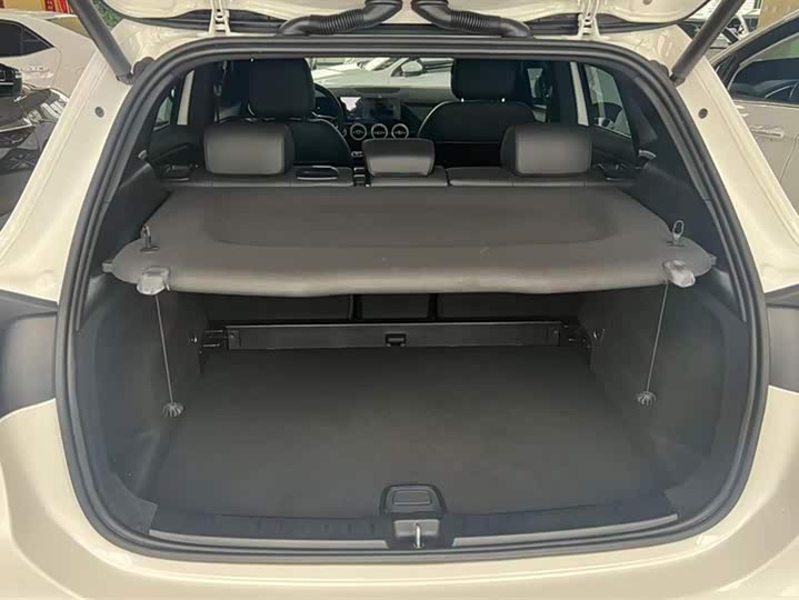 Фото 4 - Mercedes-Benz GLA-Class