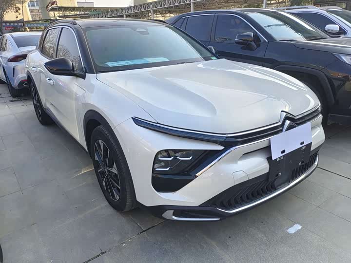 Фото 3 - Citroen C5 X