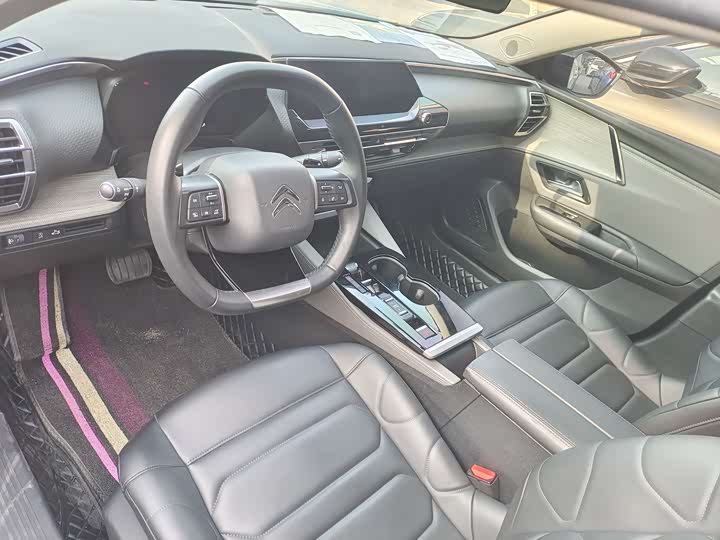 Фото 7 - Citroen C5 X