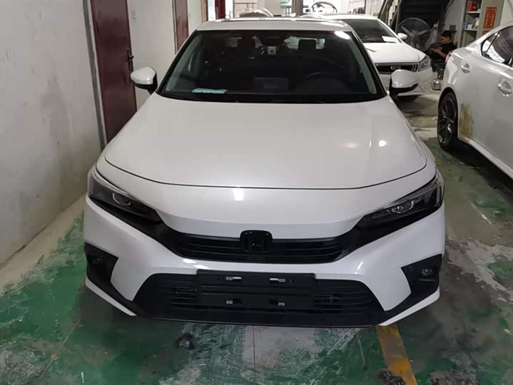 Фото 2 - Honda Civic