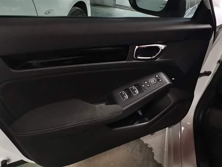 Фото 7 - Honda Civic